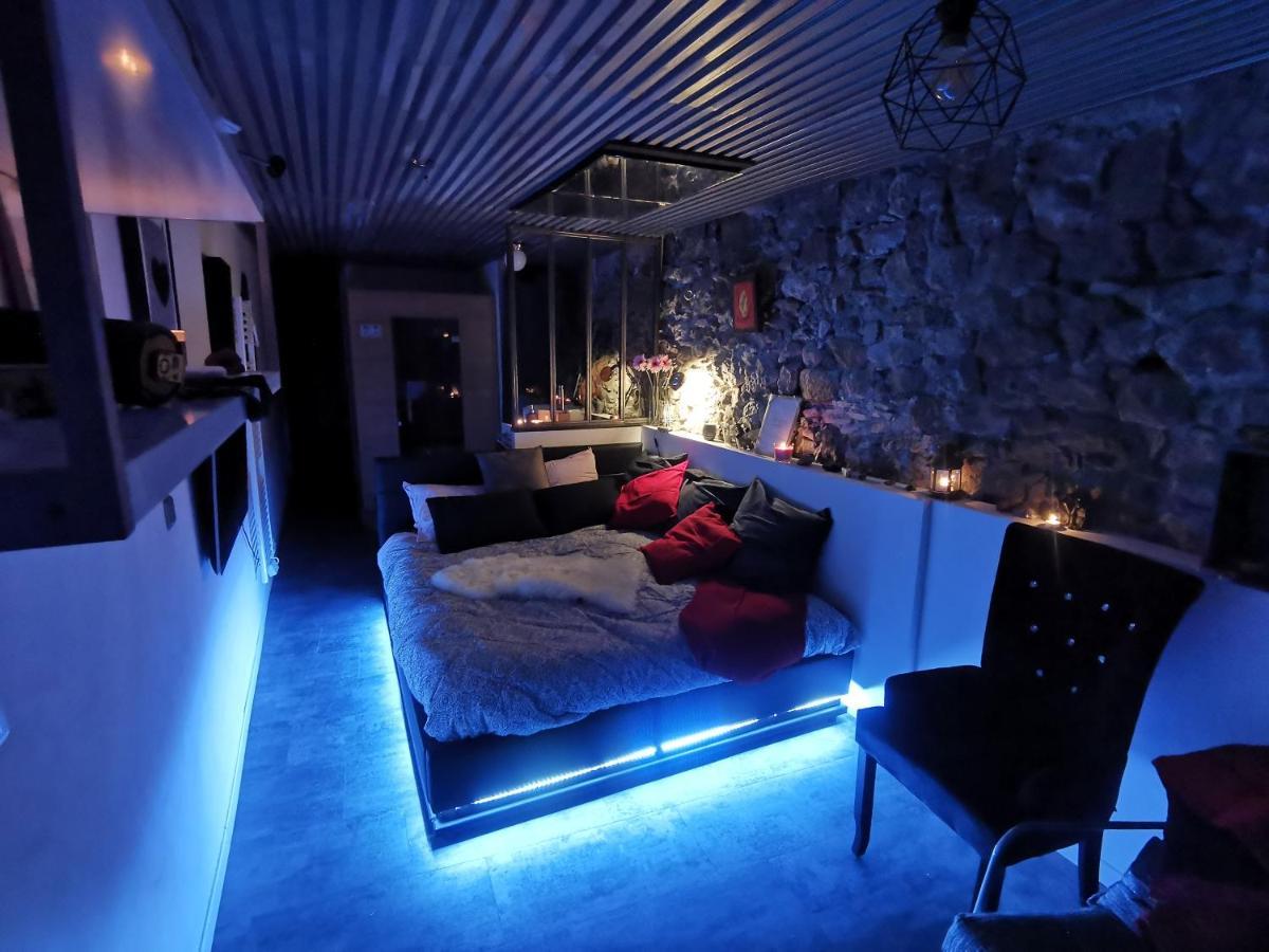 Sweet Loft Grenoble-Love Room Avec Jacuzzi & Sauna Exterior foto