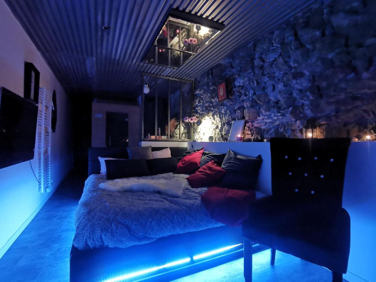 Sweet Loft Grenoble-Love Room Avec Jacuzzi & Sauna Exterior foto